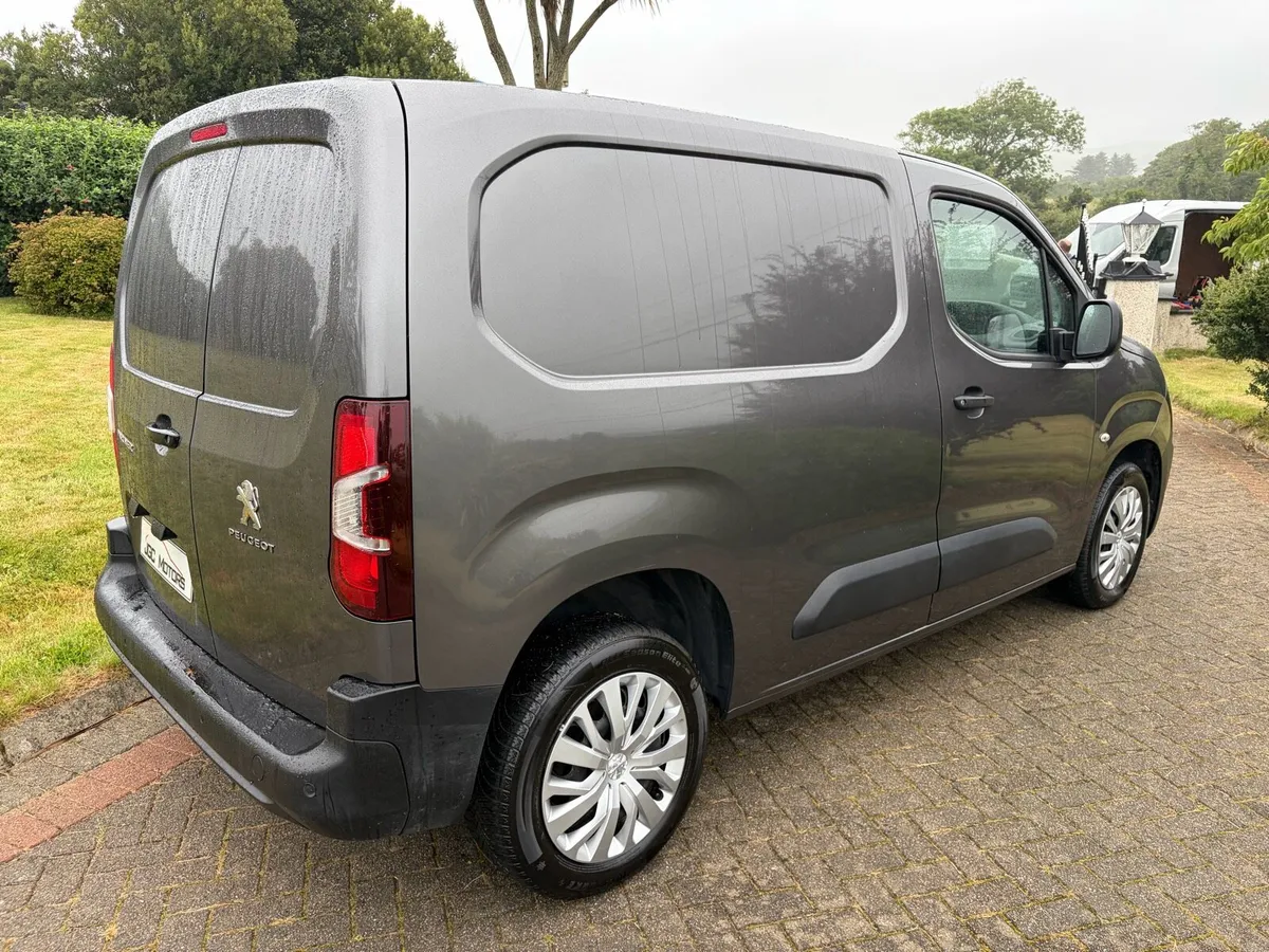 2021 PEUGEOT PARTNER - Image 4