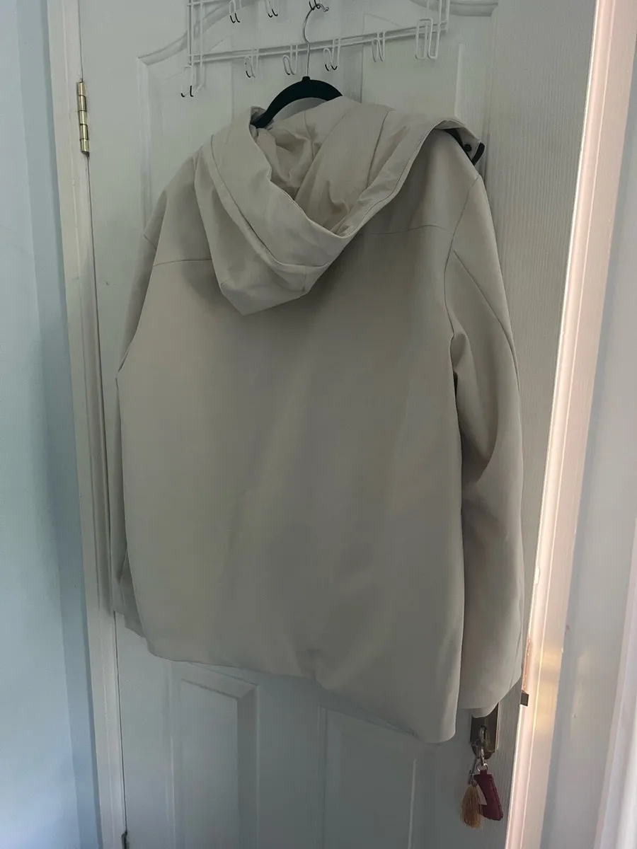 Zara men’s ski/ padded jacket - Image 3