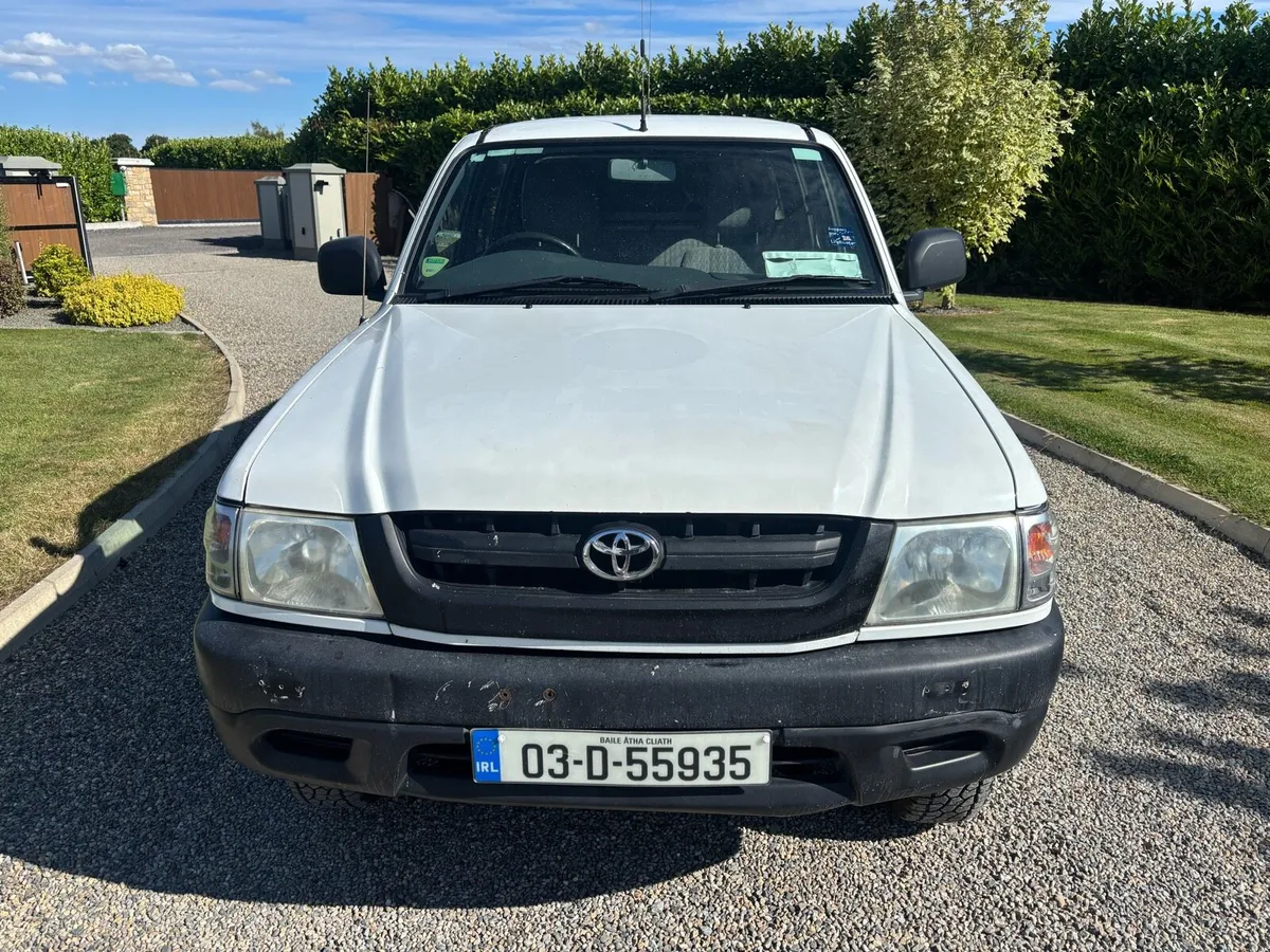 2003 TOYOTA HILUX 2.5 D4D LOW MILES - Image 4