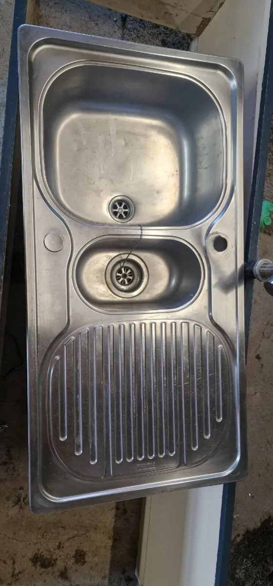 Kitchen sink - Image 2