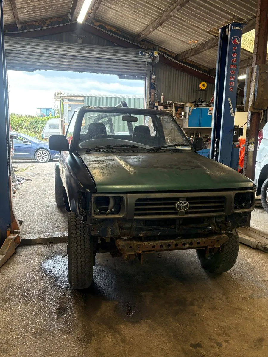 98 Toyota hilux - Image 1