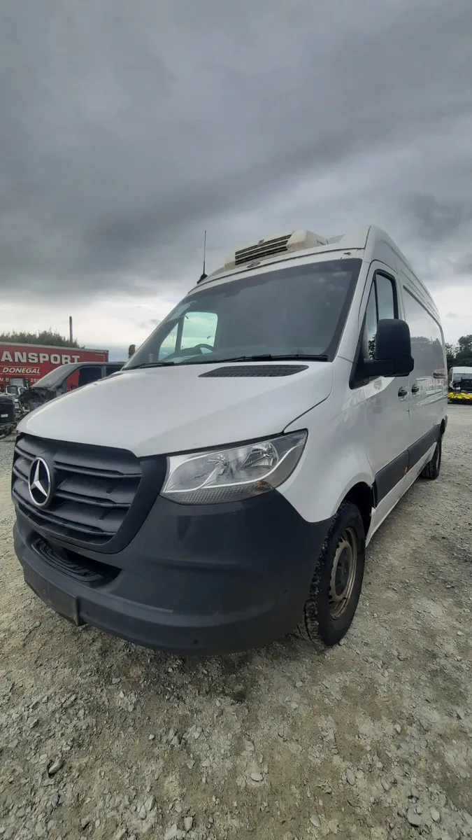 2024 Mercedes Sprinter For Dismantling - Image 3