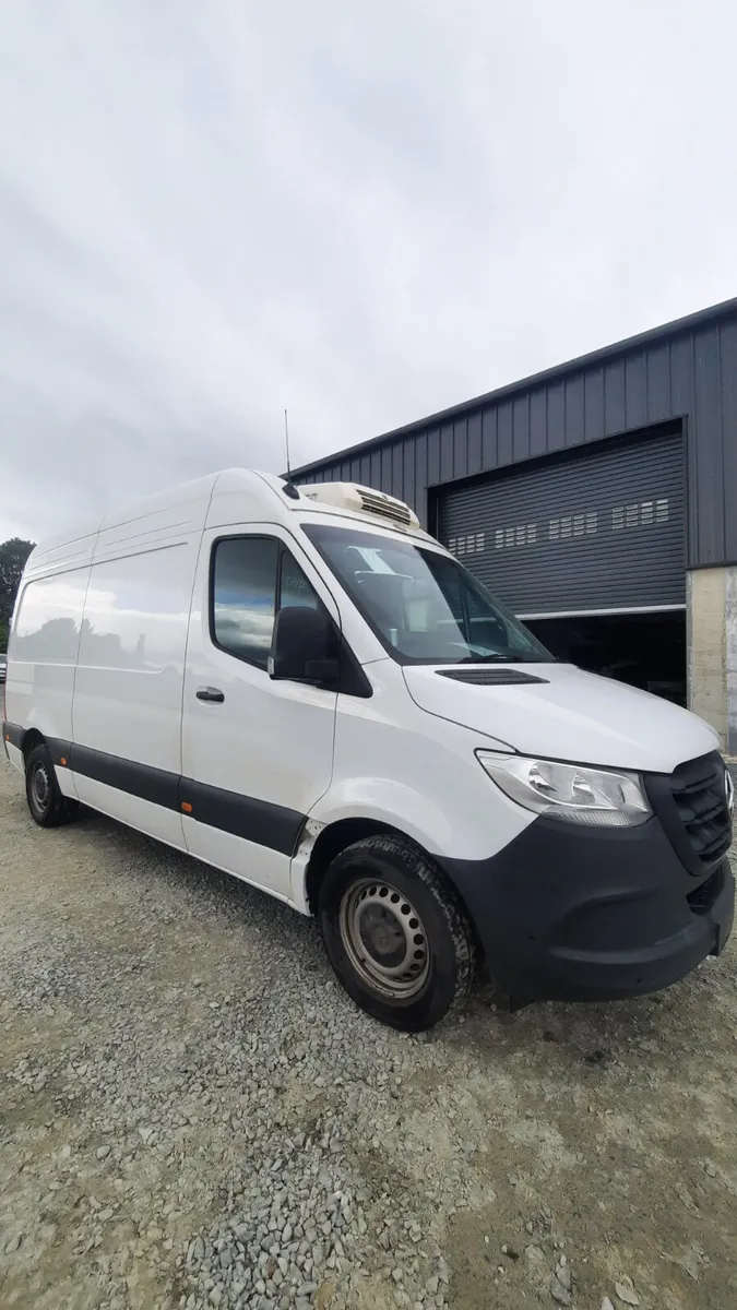 2024 Mercedes Sprinter For Dismantling - Image 4