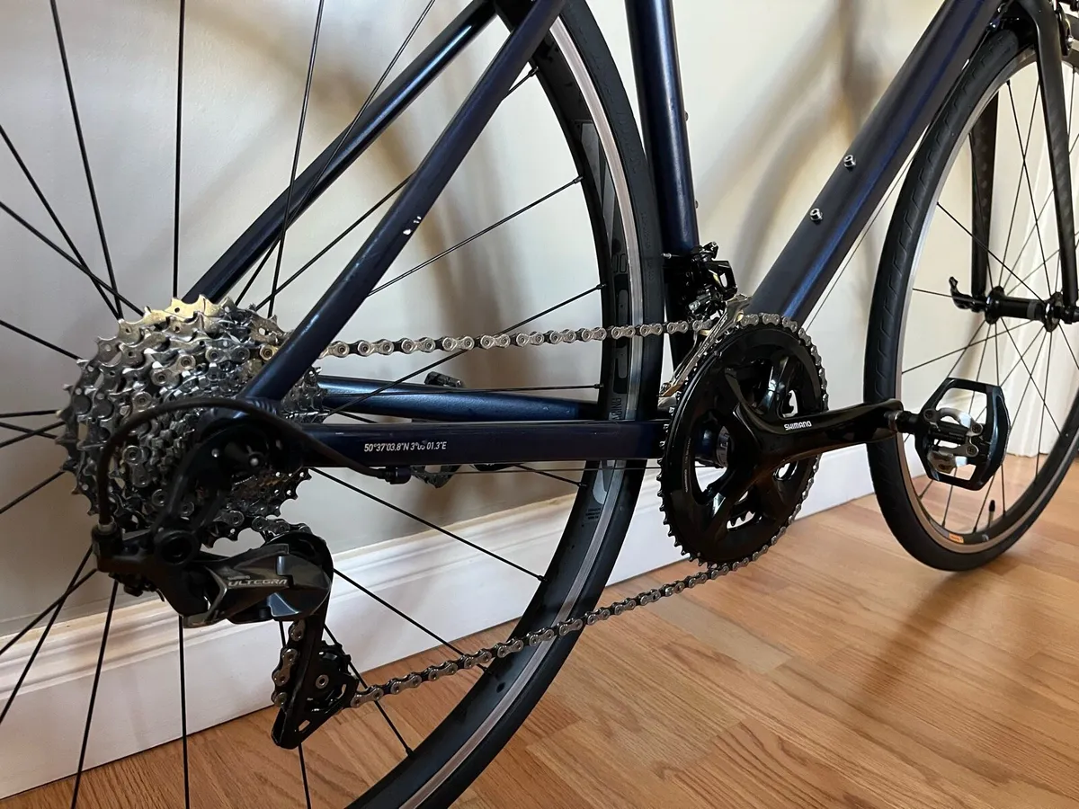 Van Rysel EDR 105 Road Bike - Image 3