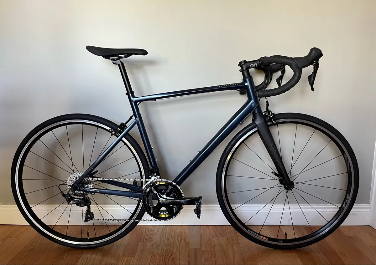 Van Rysel EDR 105 Road Bike - Image 1
