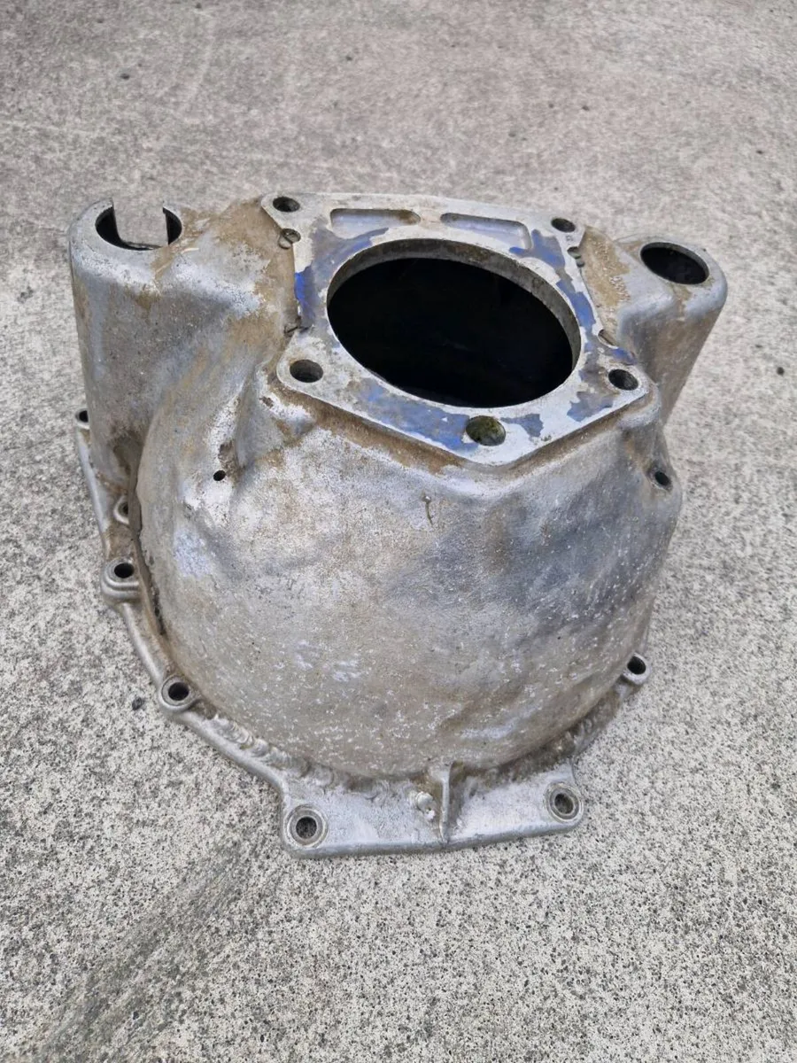 Escort  . Transit  . Toyota  parts. - Image 1