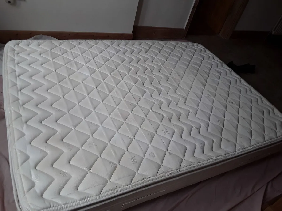 Good quality strong clean double mattress - Image 2