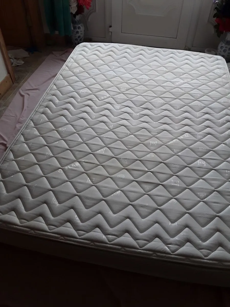 Good quality strong clean double mattress - Image 3