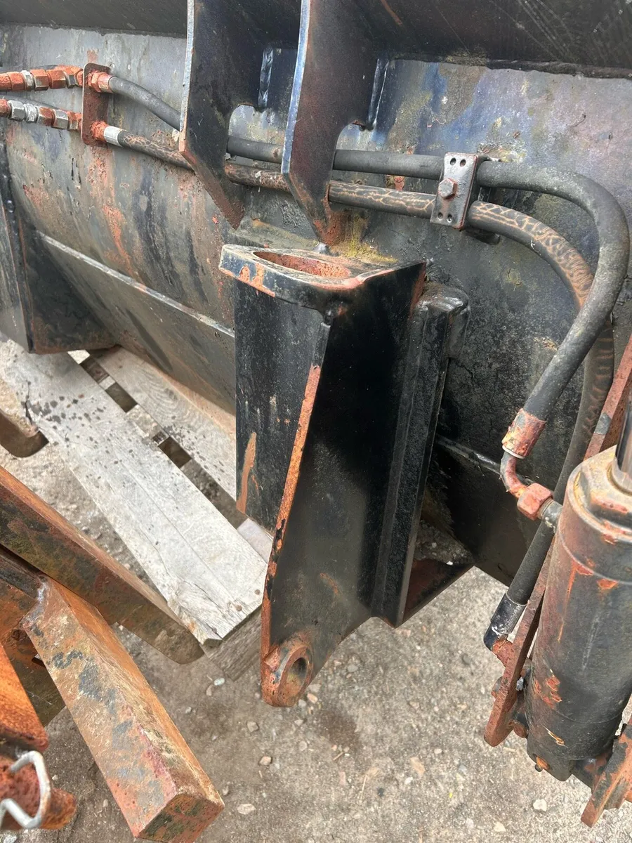 4in1 Teleporter Bobcat bucket - Image 4