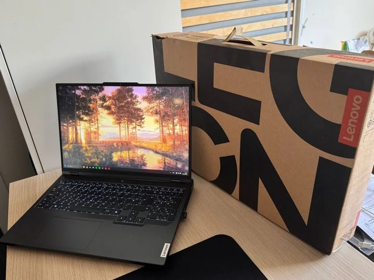 Lenovo Legion Pro 5 | RTX 4070 | i7-14700HX | 32GB RAM | 240Hz - Image 1