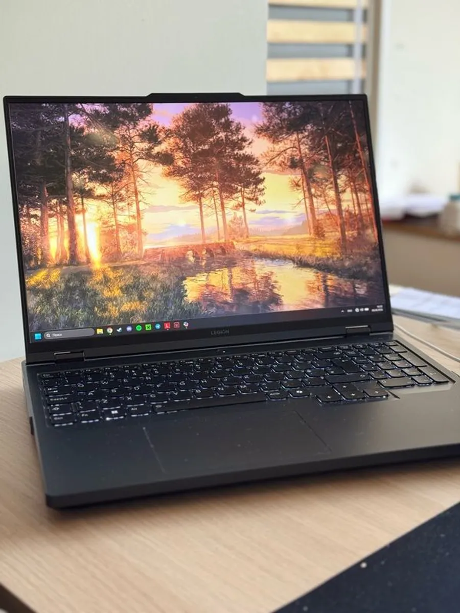 Lenovo Legion Pro 5 | RTX 4070 | i7-14700HX | 32GB RAM | 240Hz - Image 3