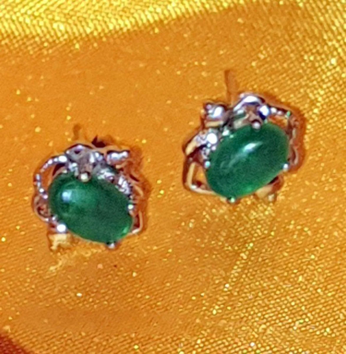 Unworn Vintage Sterling Silver Green Jade Earrings - Image 4