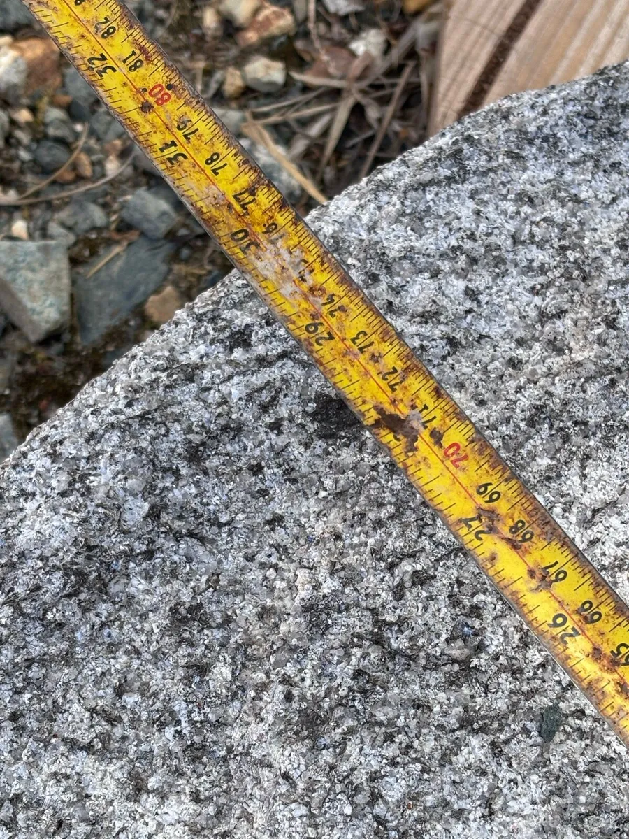 Round granite pillar caps - Image 3