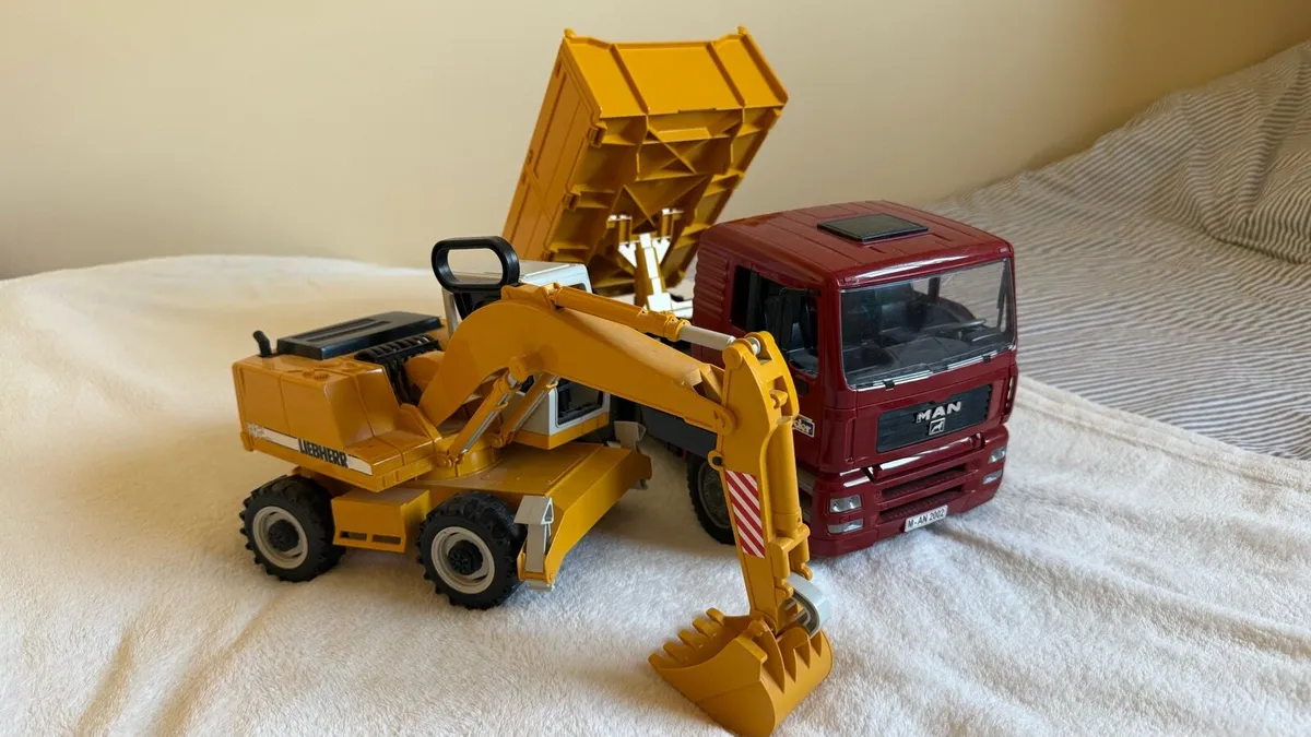 Bruder toys - Image 2
