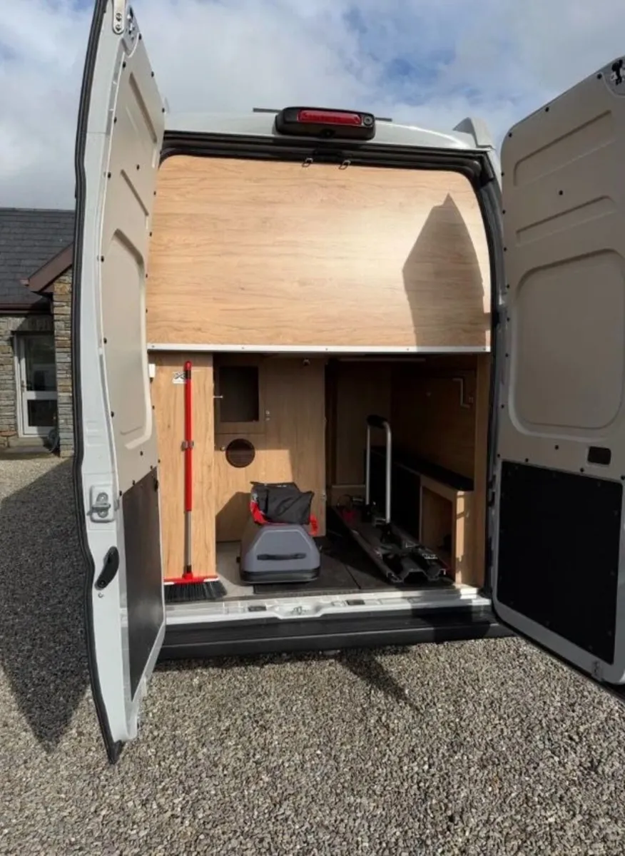 Campervan Globe Traveller 2022 Left hand drive - Image 3