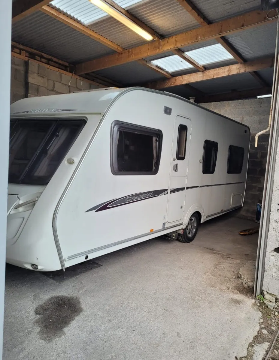Swift Charisma 4 berth (2008) - Image 4