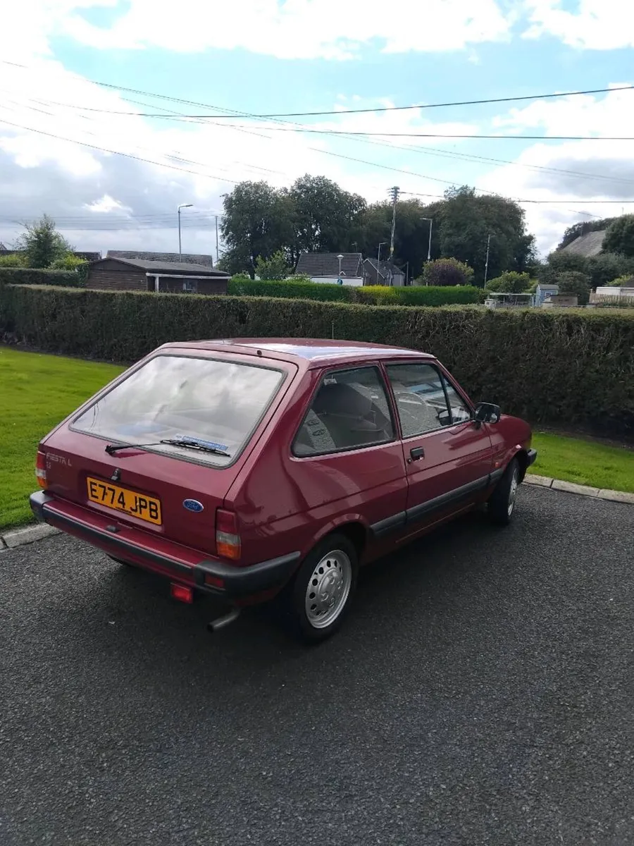 Classic car - Image 2