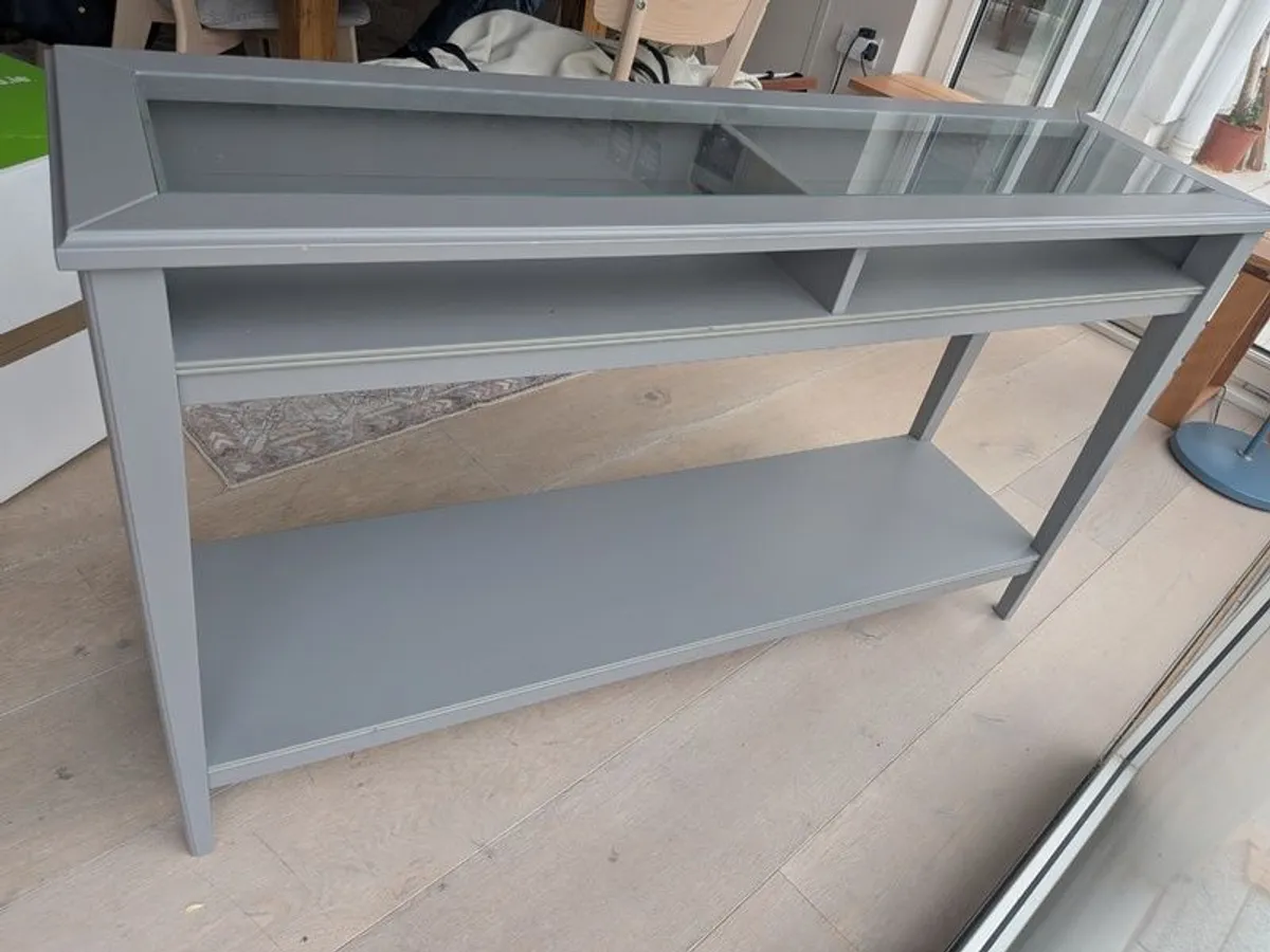 Console table - Image 1