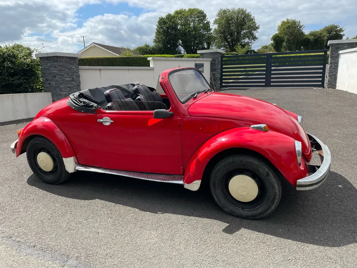 VW Beetle Convertible - Image 3