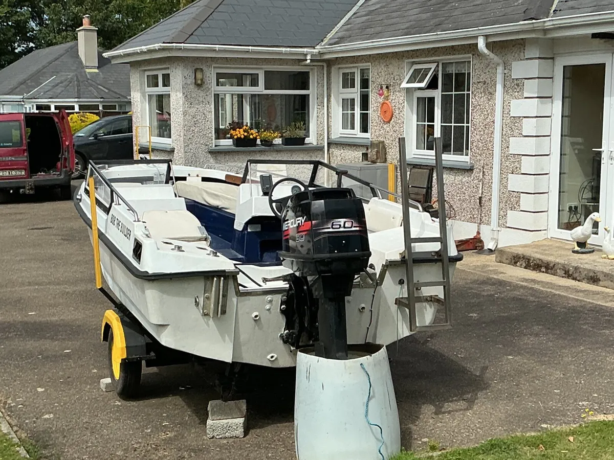 Stratos 600 Boat - Image 4