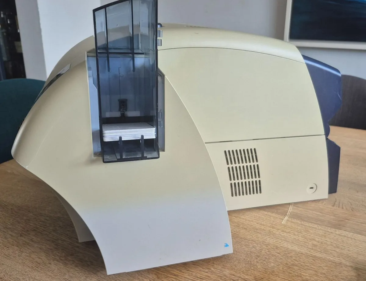 Zebra Series 8 Card Printer - Image 2