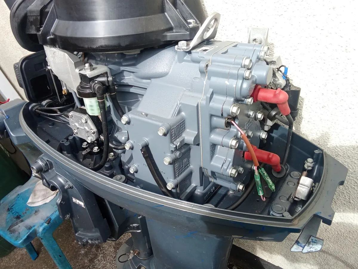 2-stroke YAMAHA ENDURO-40 HP - Image 4