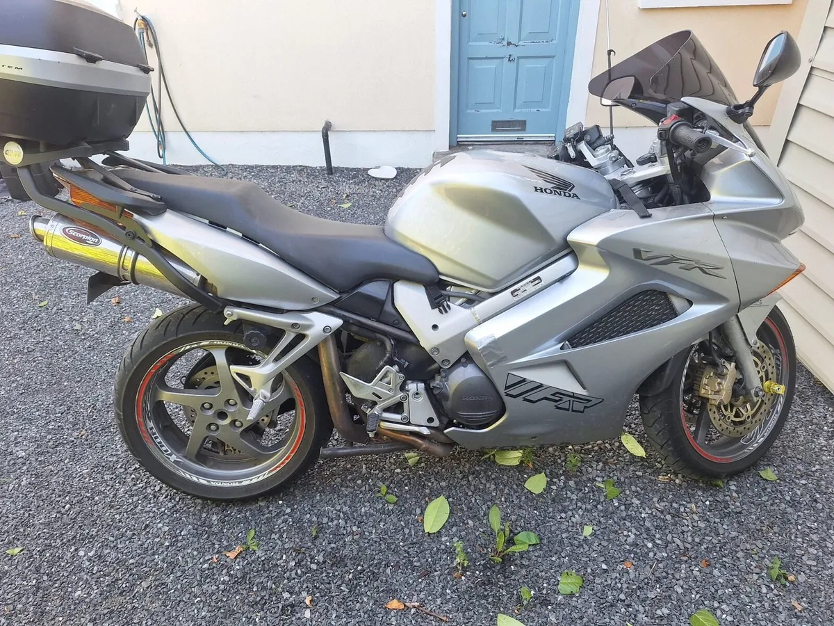 Honda VFR 800