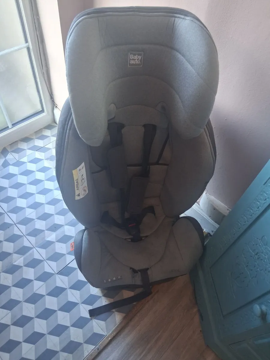 Car seat - Image 3