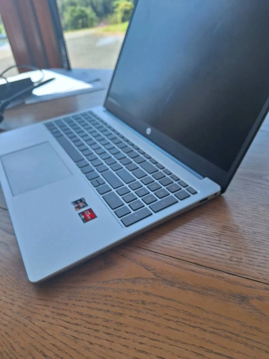 HP laptop 15-fc0xxx - Image 4