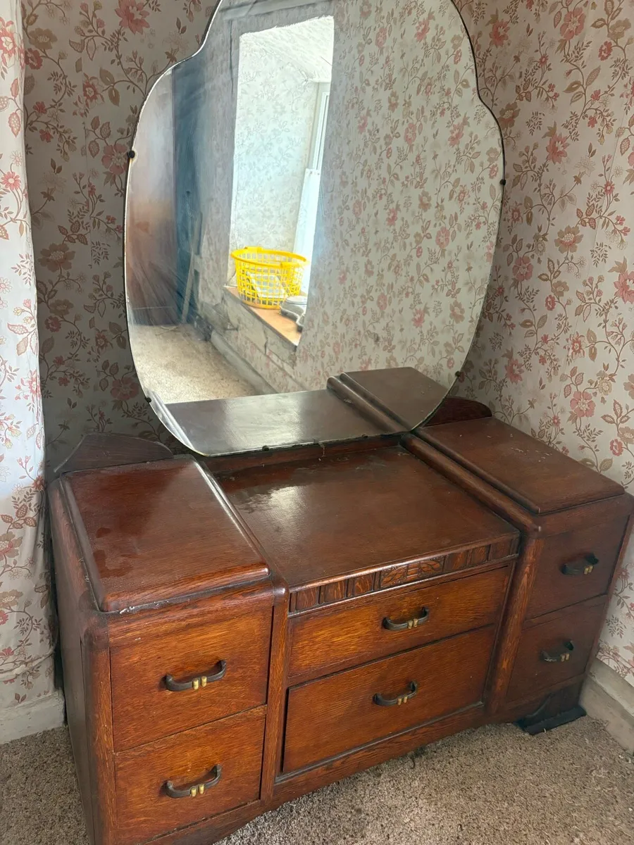 Antique dressing table
