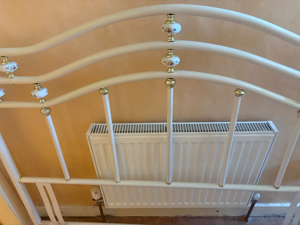 Headboard - Image 2