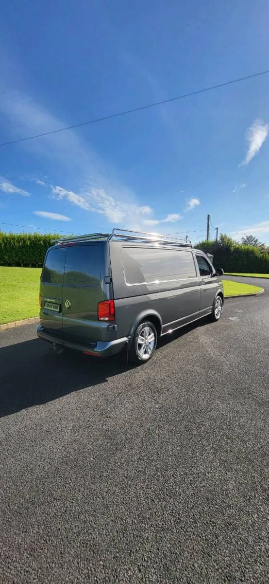 VW Transporter T6.1 - Image 2