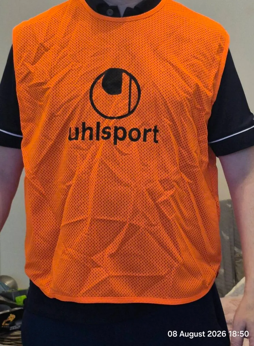 🔥 Uhlsport Mesh Training Bibs - Set of 12 - Image 2