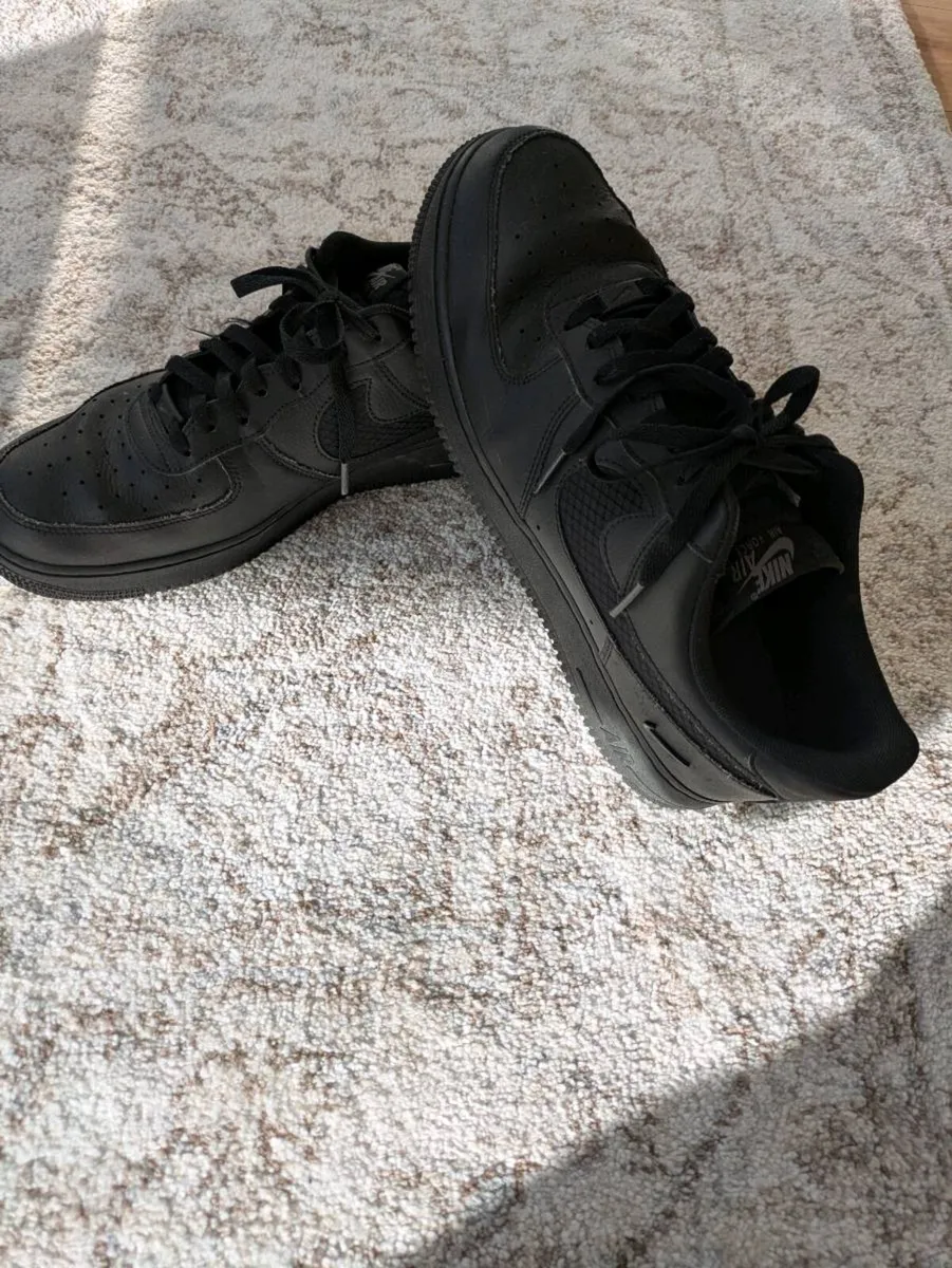 Nike Air Force 1 - Image 2