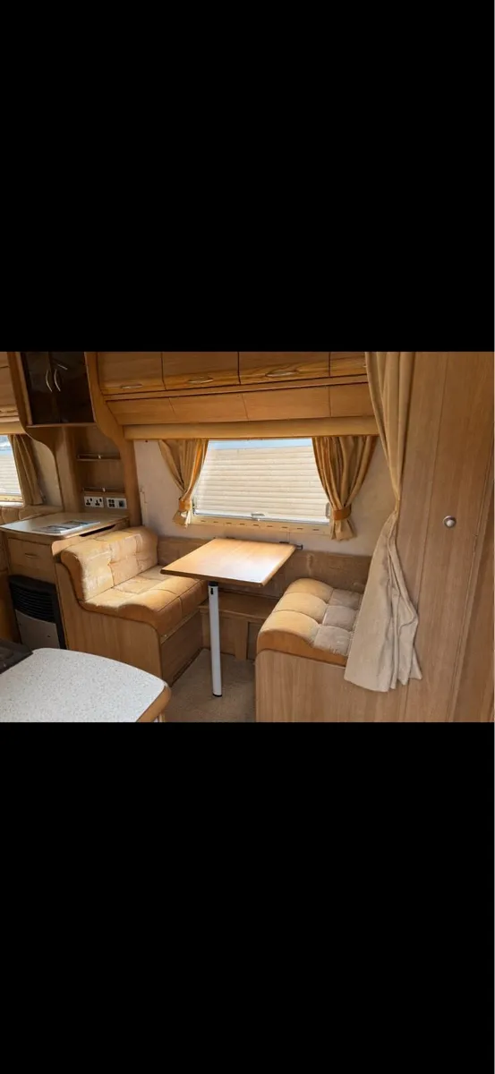 Caravan - Image 2