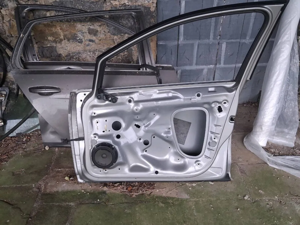 Mk 7 golf drivers door - Image 3