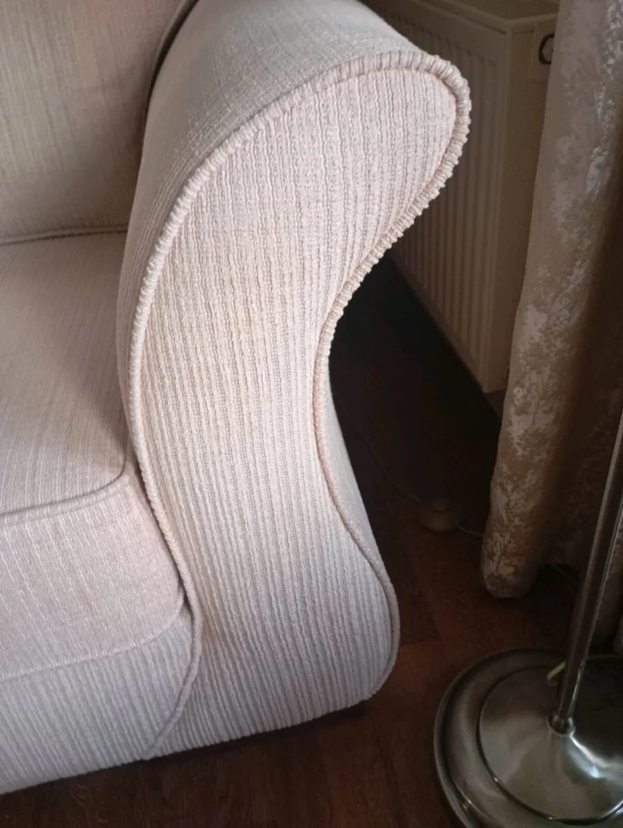 2 Seater Couch - Image 3