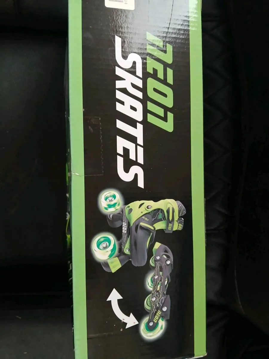 Roller Skates - Image 2