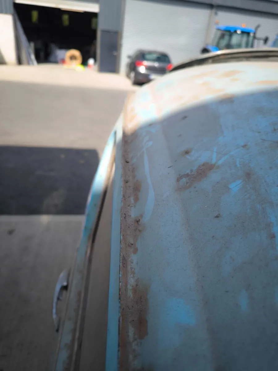 Volkswagen beetle shell for sale - Image 3