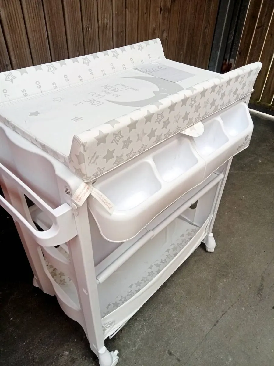 Complete baby nursery set - Image 1