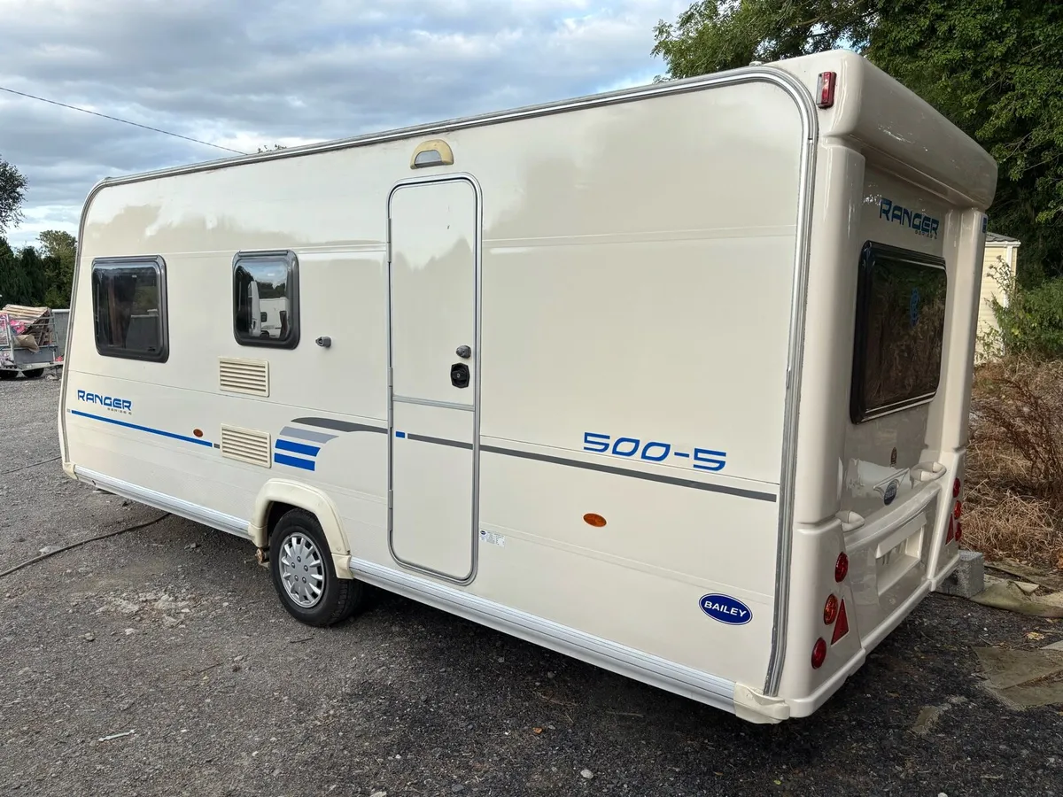 5 berth Bailey Ranger immaculate condition - Image 4