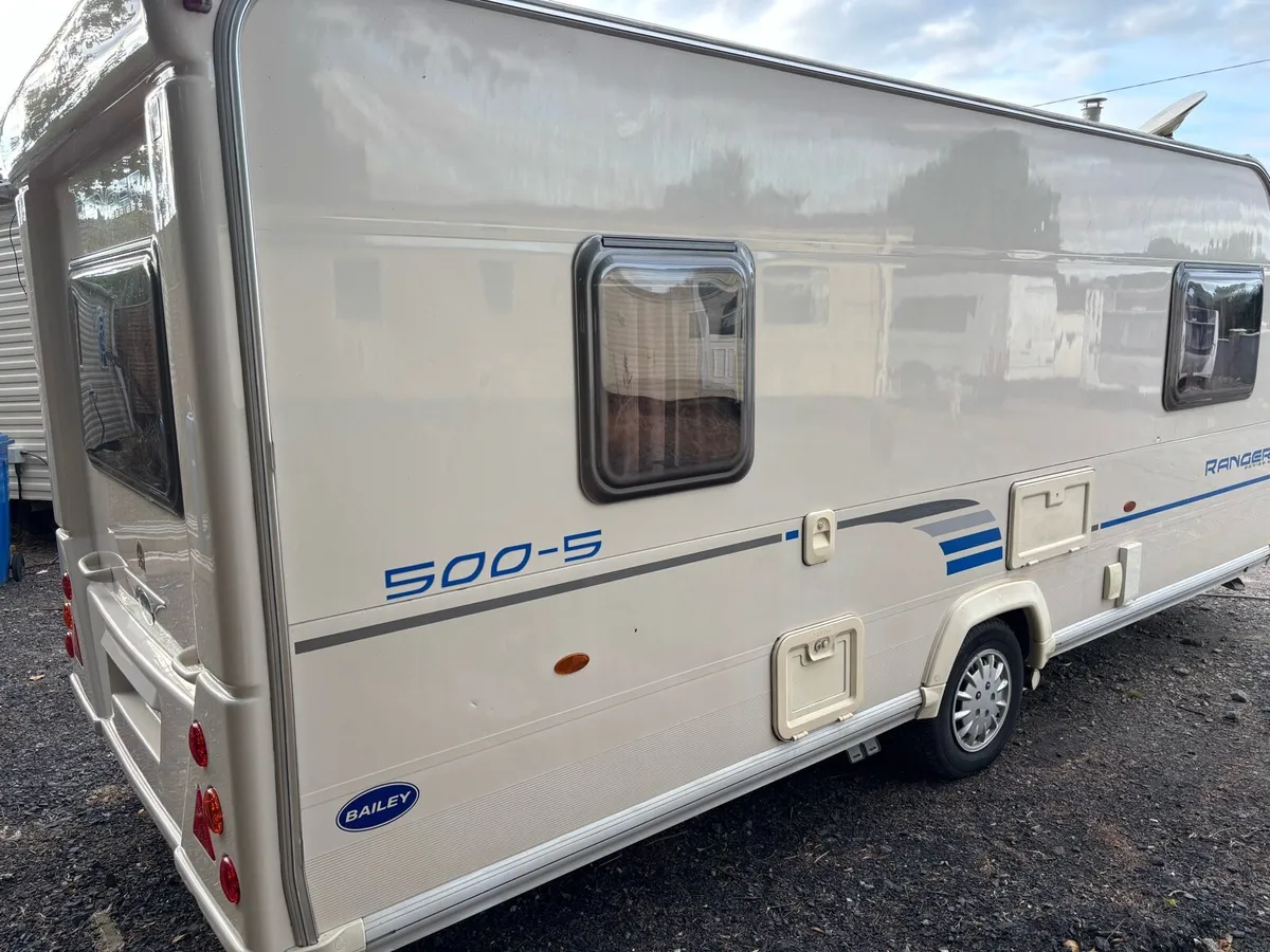 5 berth Bailey Ranger immaculate condition - Image 3