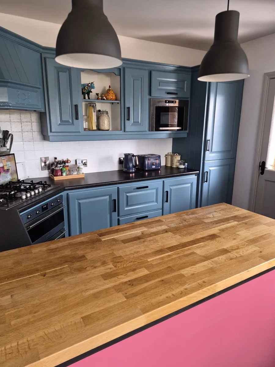 Solid Oak Painted Kitchen with Appliances - Image 1