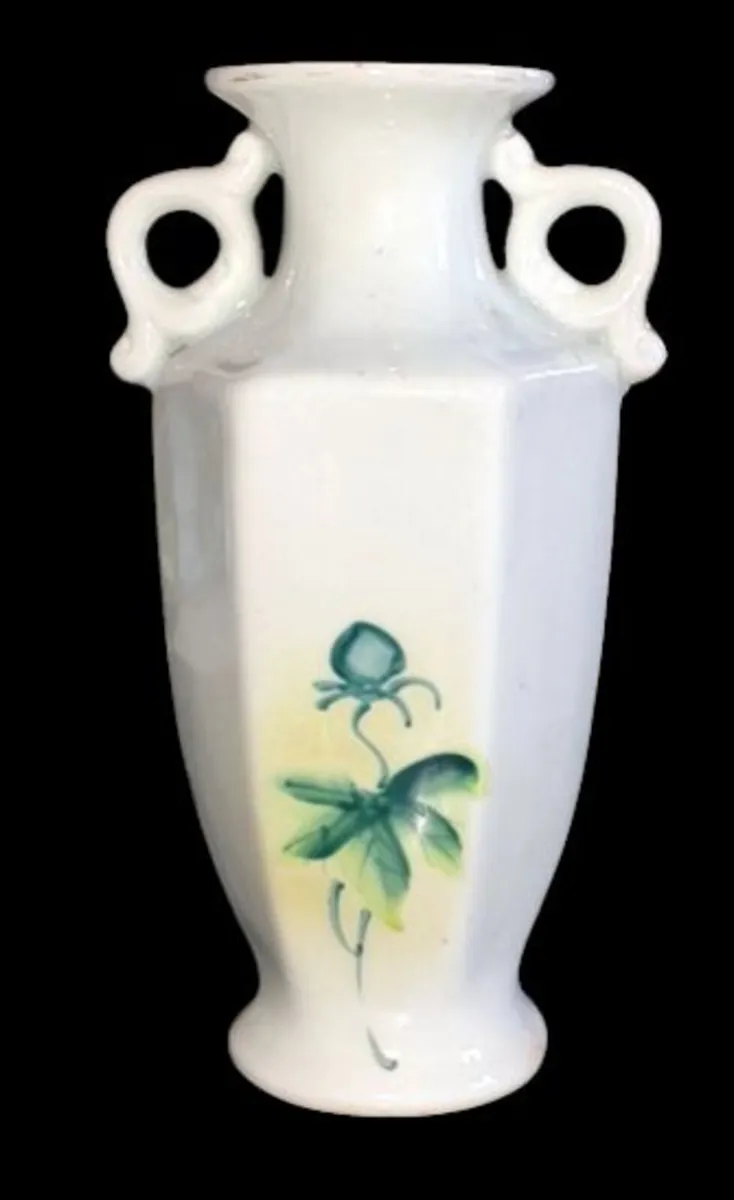 Beautiful Vintage Japanese Hand-Painted Porcelain - Image 4