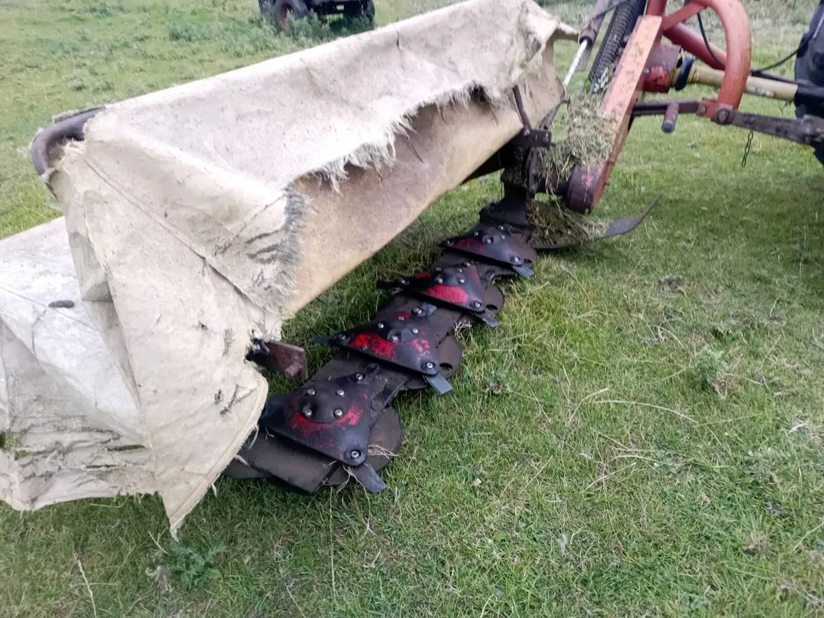 Vicon 5 ft 6 disk mower - Image 1