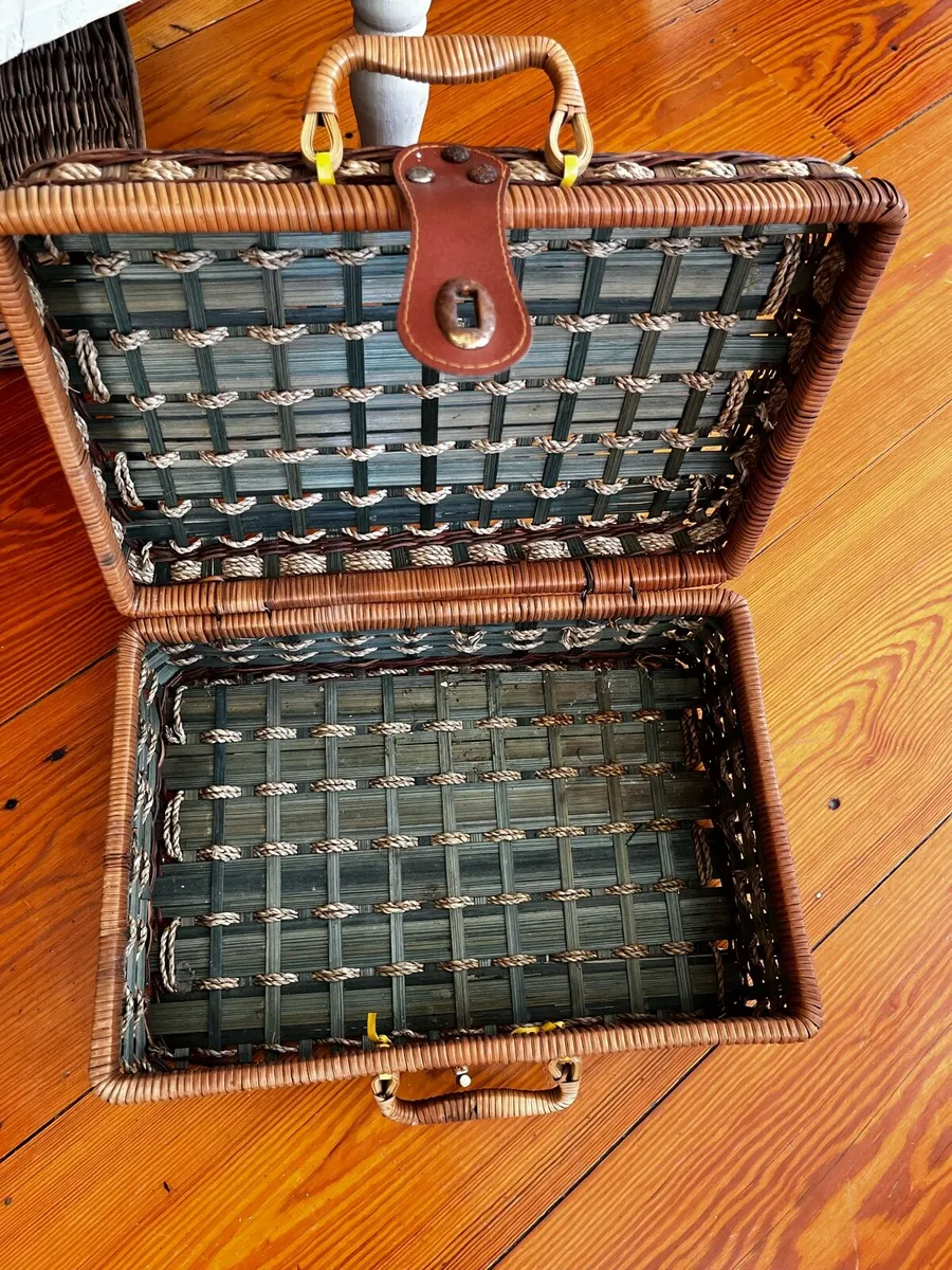 Vintage basket - Image 1