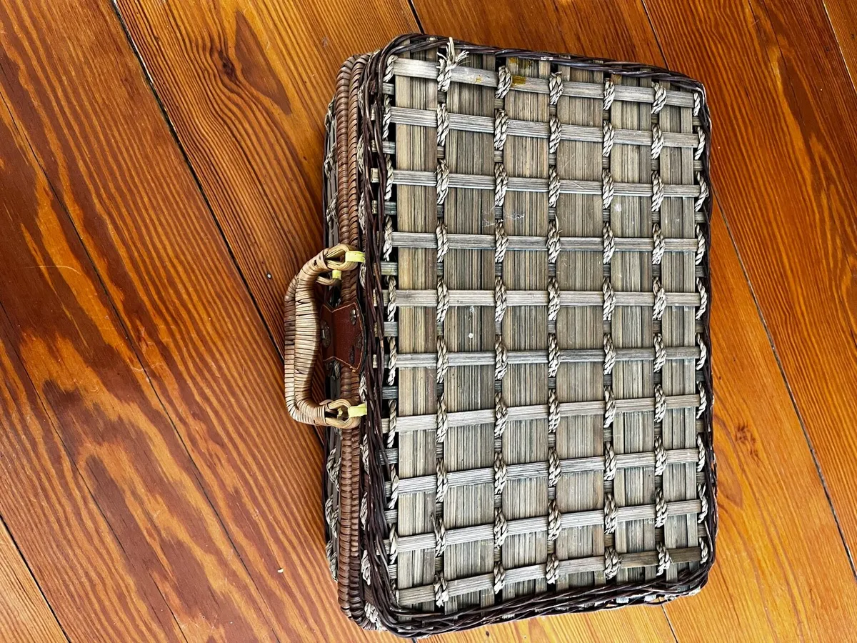 Vintage basket - Image 3