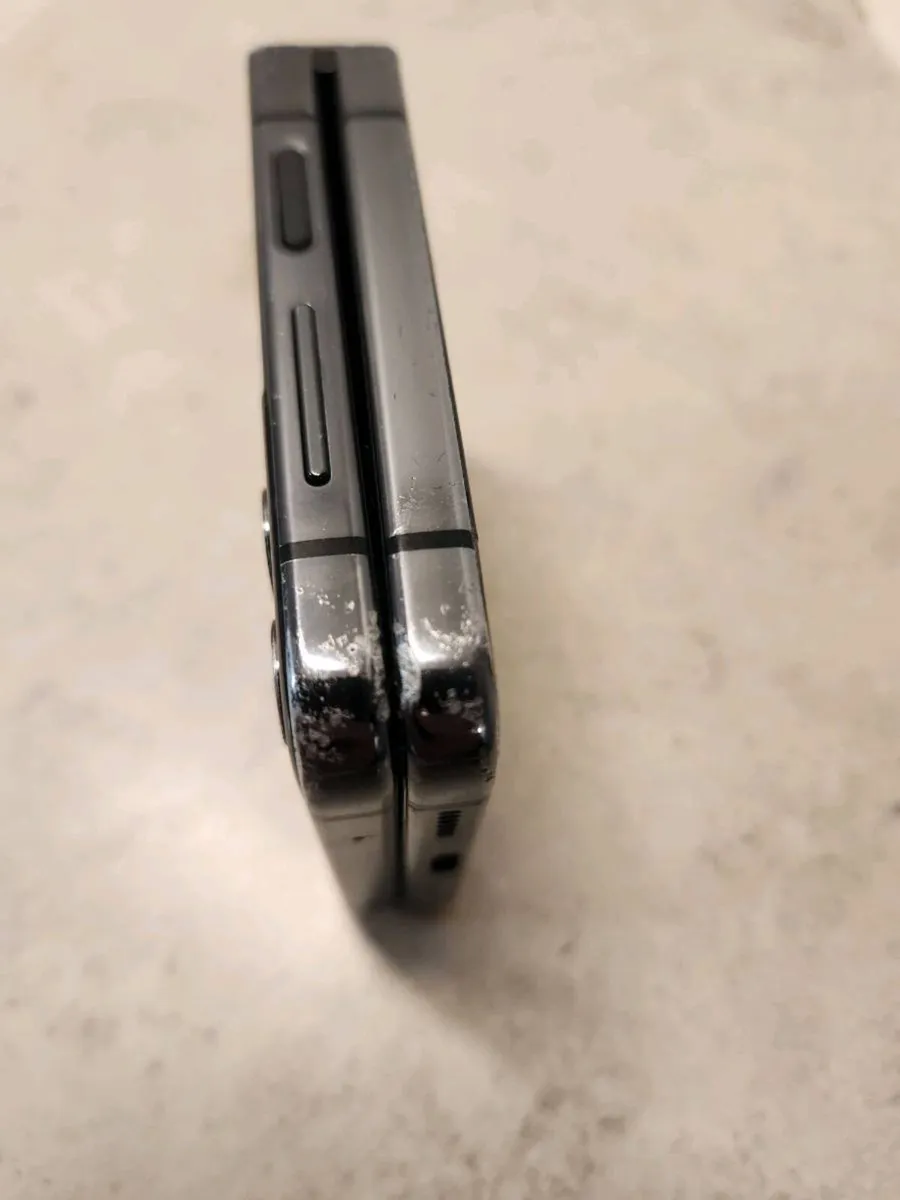 Samsung Galaxy Z Flip4 5G, SM-F721B - Image 4