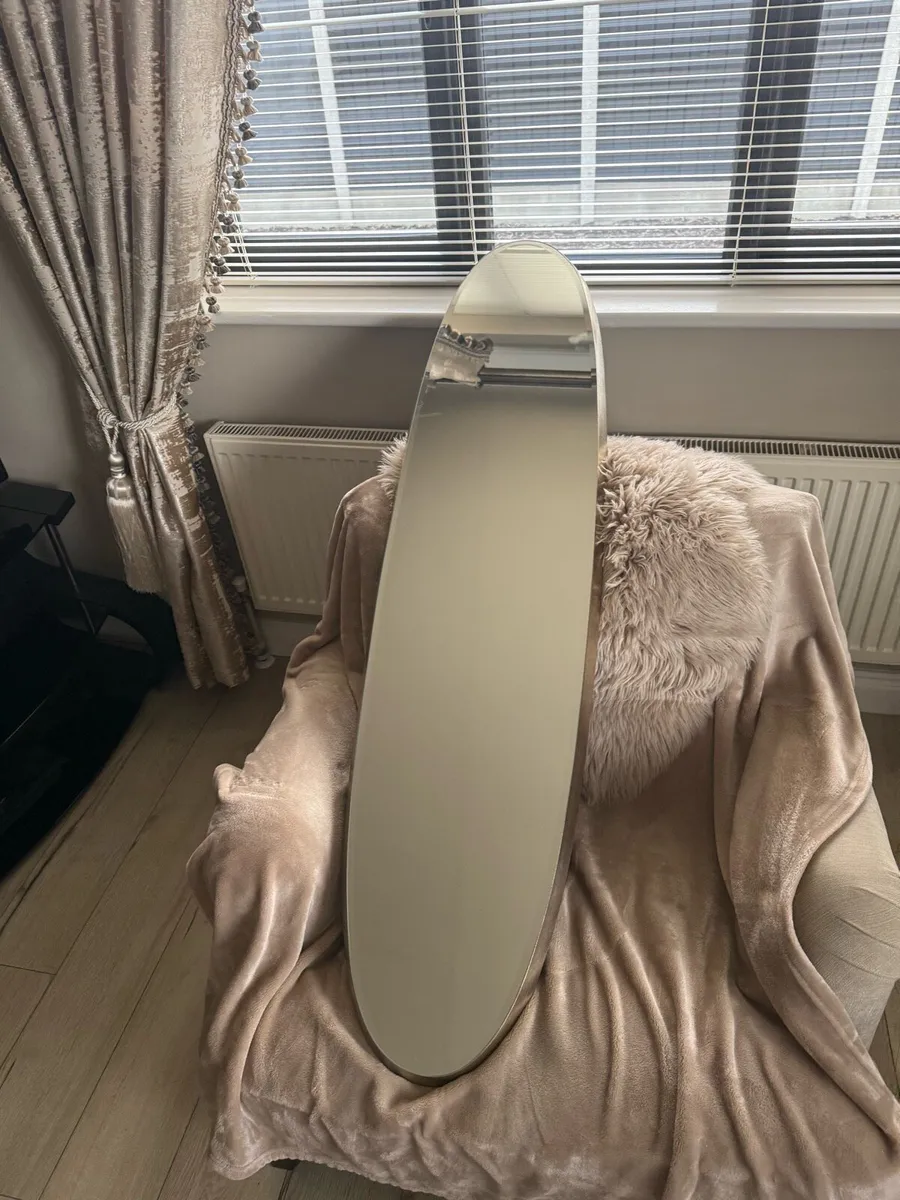 Mirrors - Image 2