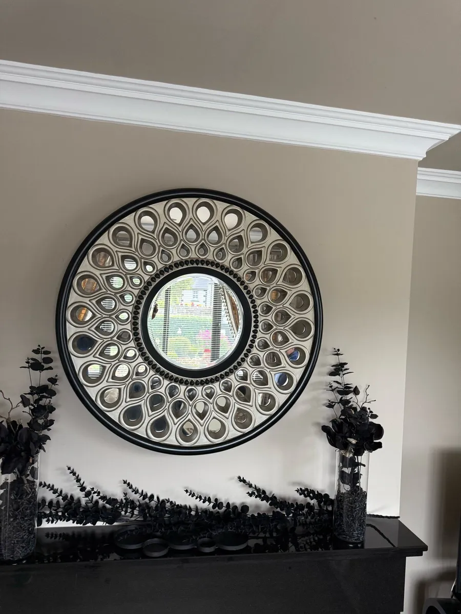 Mirrors - Image 4